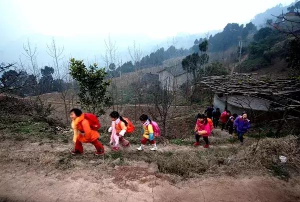 我说龙泉驿，你说好安逸！这座城的命运，正被幸福改写