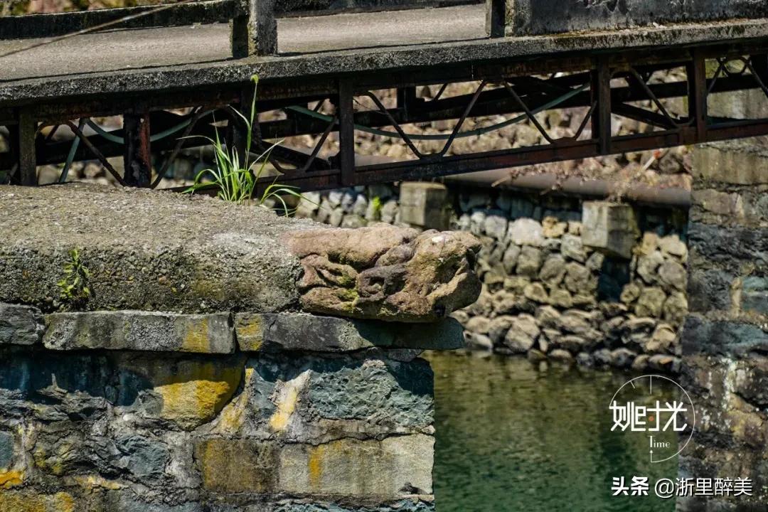 隐藏在深山中的千年古村视频,深山中隐藏着700年的浙江古村