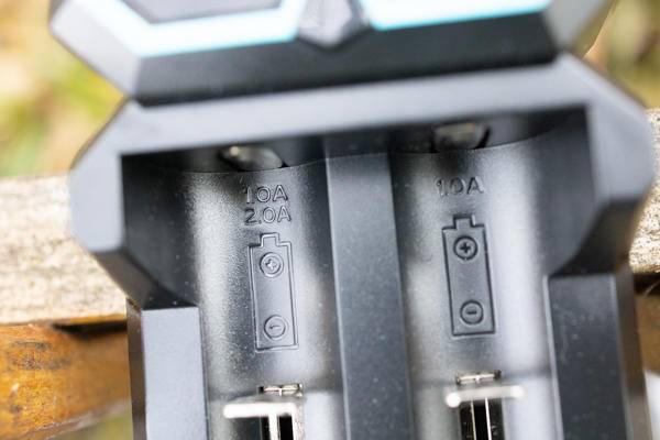 强光手电用18650电池充电器,家用充电锂电手电筒大全