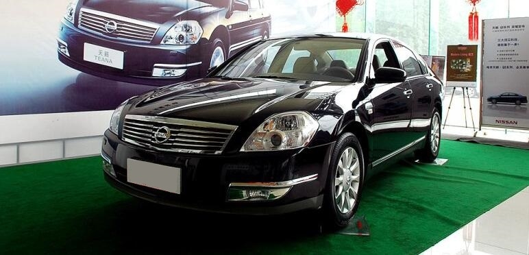 战友家里的老天籁卖我2万多，这个价格亏吗？