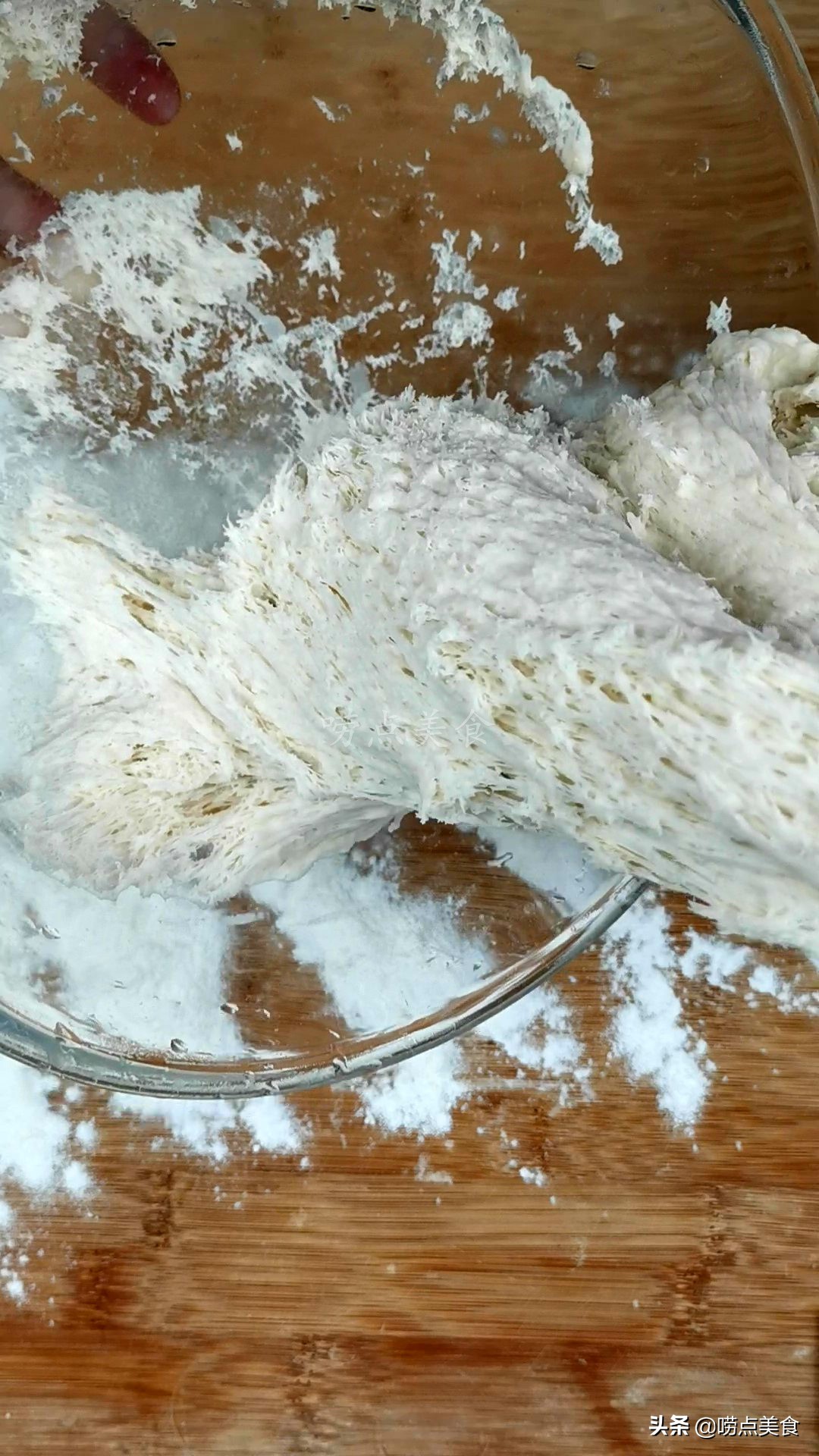 舌尖导演陈晓卿小龙虾,舌尖上的水煎包做法