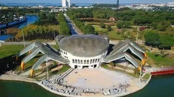 恒大100亿足球场,恒大足球场120亿元