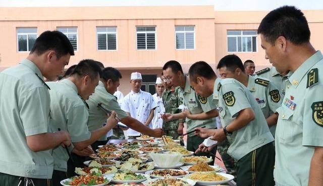 朝鲜战争美军伙食与我军伙食对比,长津湖美军和我军伙食对比的看法