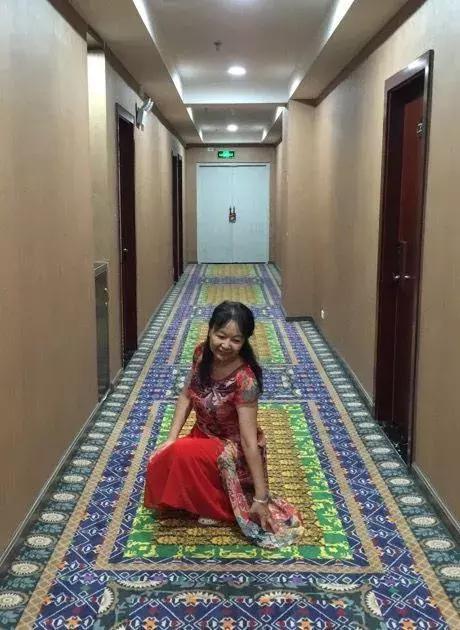 澶у鍑洪棬鏃呮父鎷嶇収濮垮娍鍚堣緫,涓浗澶у澶栧嚭鏃呮父