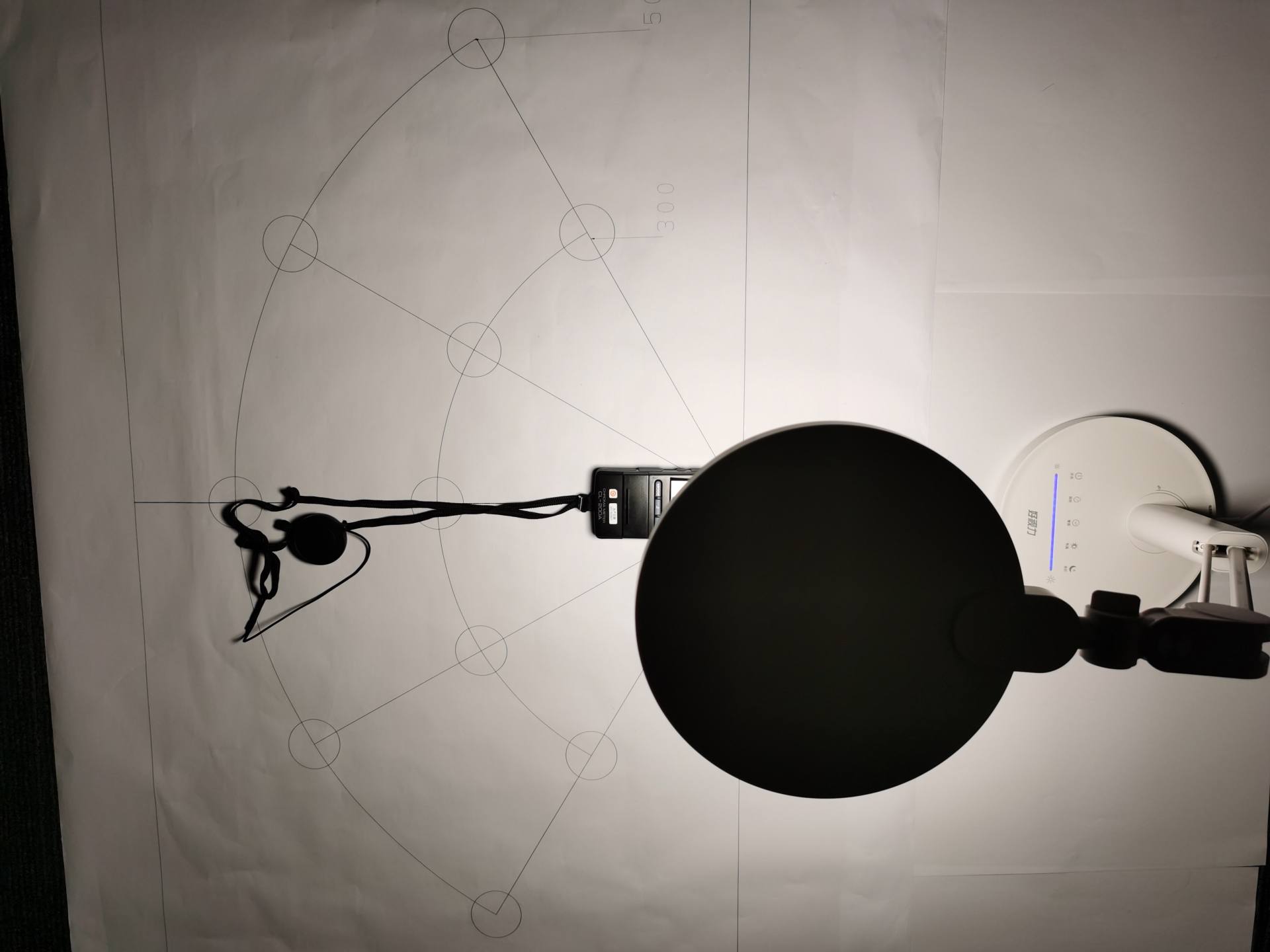 护眼台灯台式和落地款如何选,高性价比护眼台灯选择