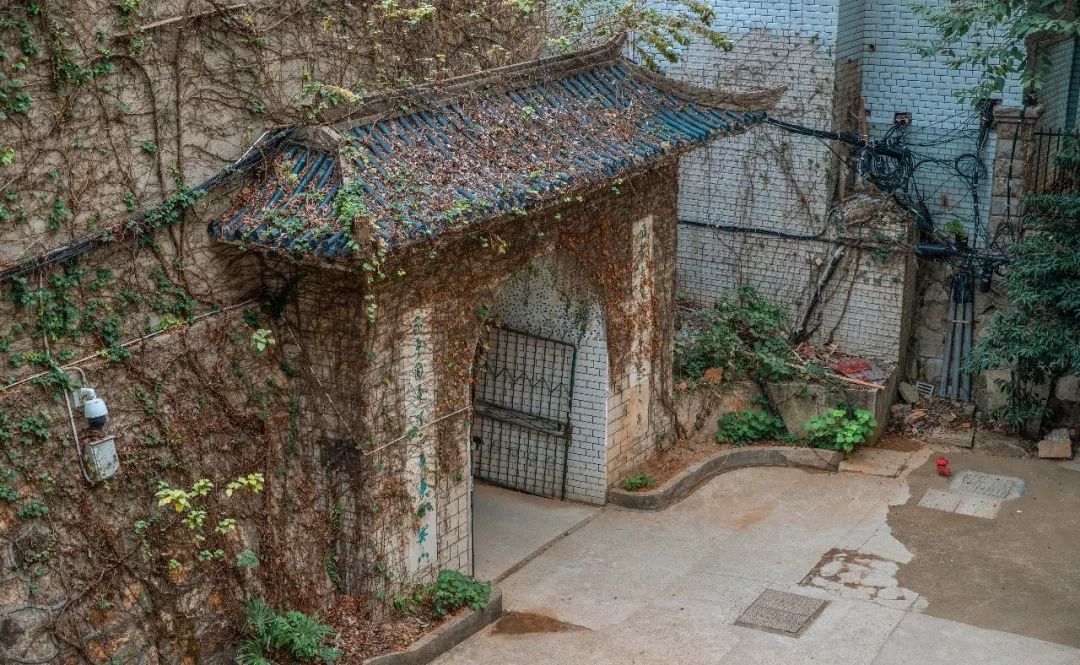 婀栧崡闀挎矙姘戞斂瀛﹂櫌,闀挎矙姘戞斂鑹烘湳瀛﹂櫌