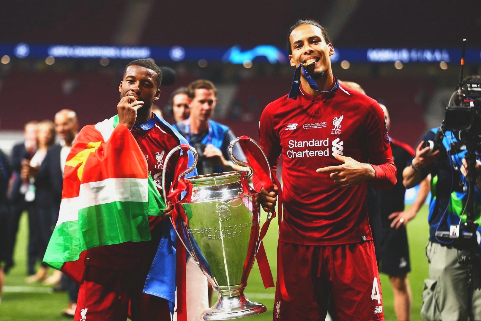 票价炒至6W+!英超内战欧冠决赛热度不减,包厢票价值当地1套房