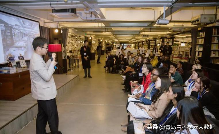 人工智能医学机器人,人工智能时代机器人