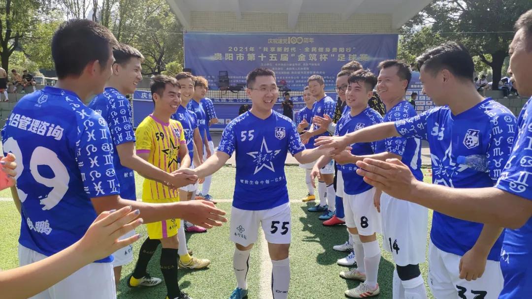 她想@所有人：“明年某日，请务必来捧我的100场！”