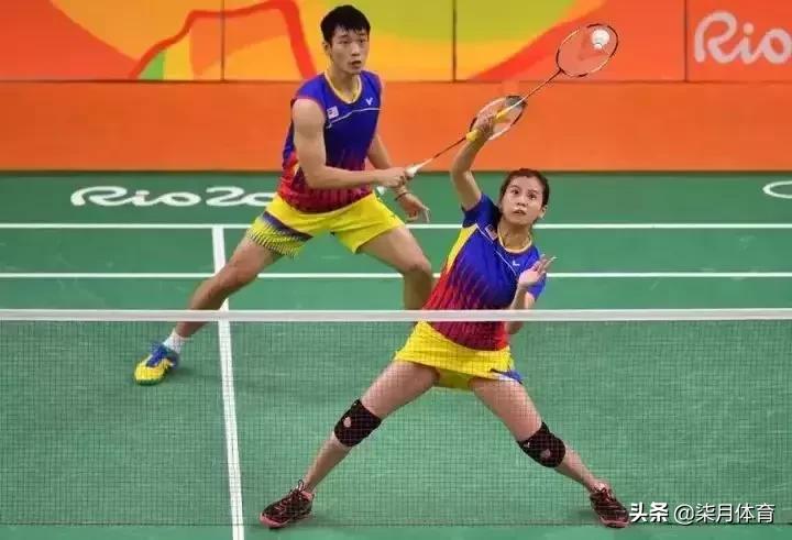 高远球打不出大弧度，你该这么练！