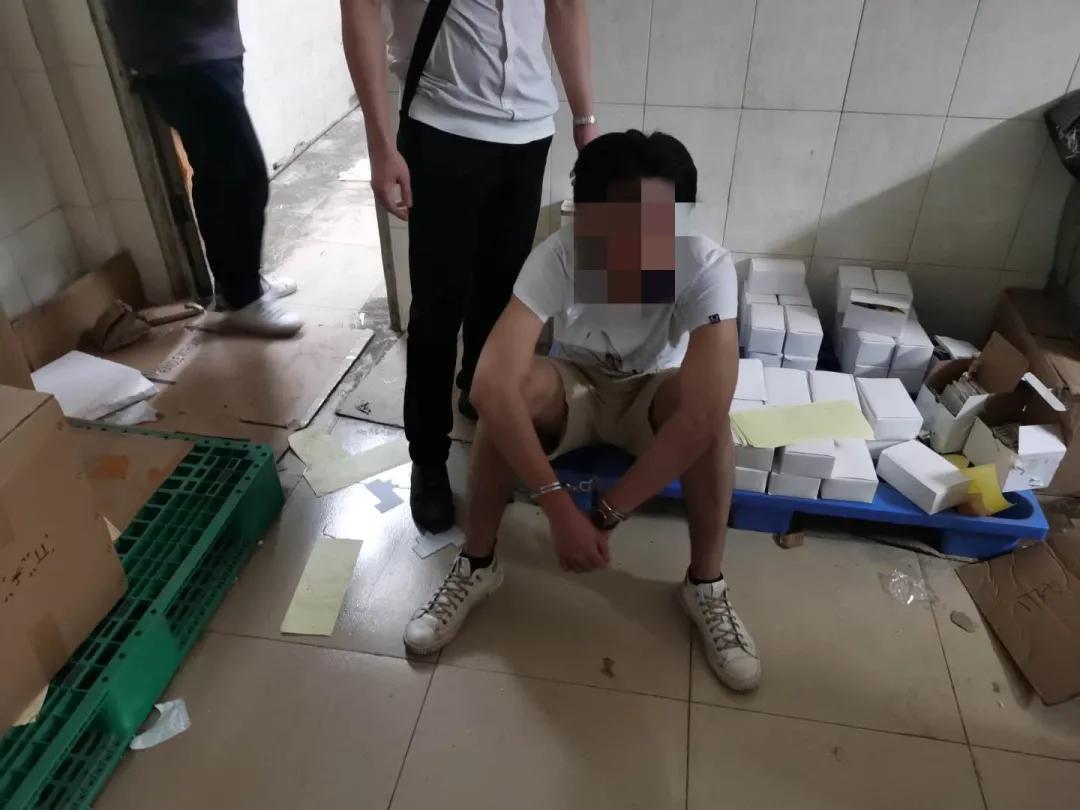 卖大牌香水小样靠谱吗,大牌正品香水小样骗局