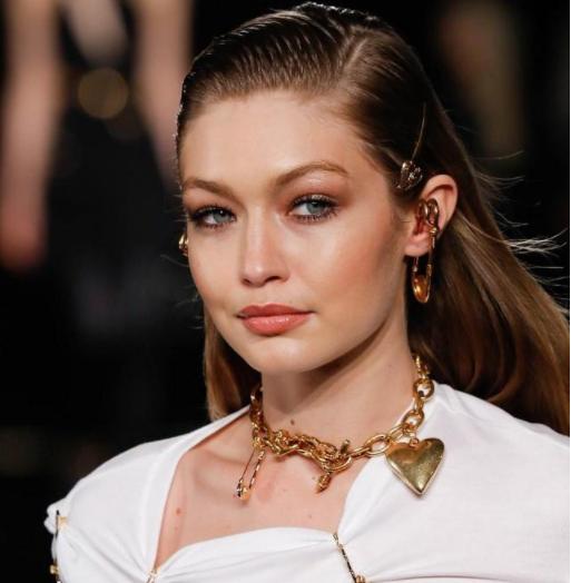 范思哲5大超模,国际名模范思哲走秀