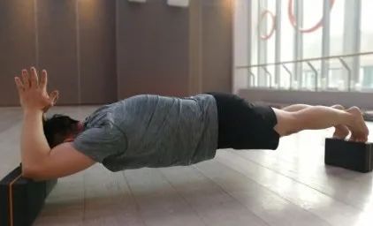 湖北这所乡村小学全年体育装备已安排！奥运冠军接力转发撑起爱~