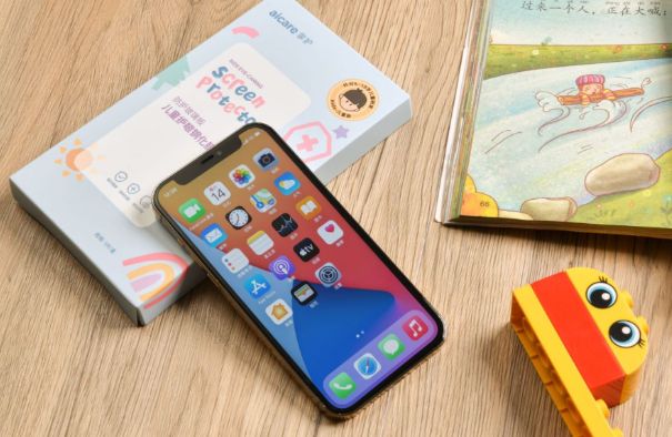 手机钢化膜哪一款的好用质量好,好用的手机钢化膜推荐