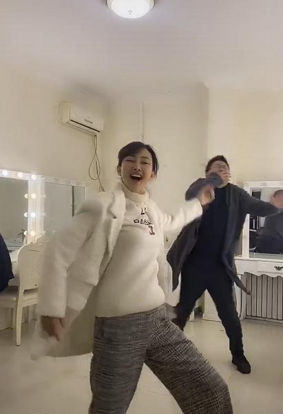 46岁牛莉现在的照片,45岁牛莉现在的照片