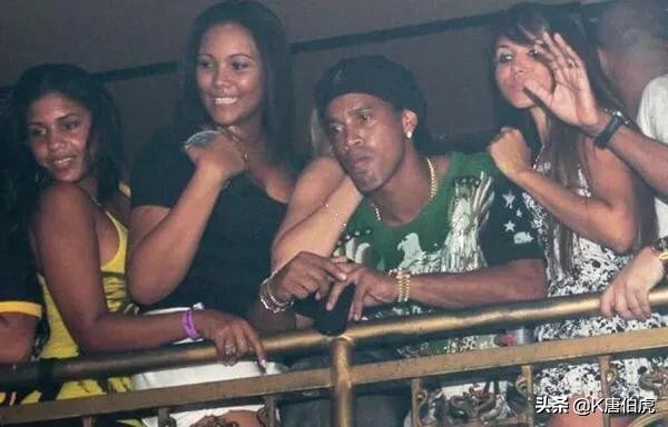 罗纳尔迪尼奥为什么不自律,罗纳尔迪尼奥10大惊艳表现