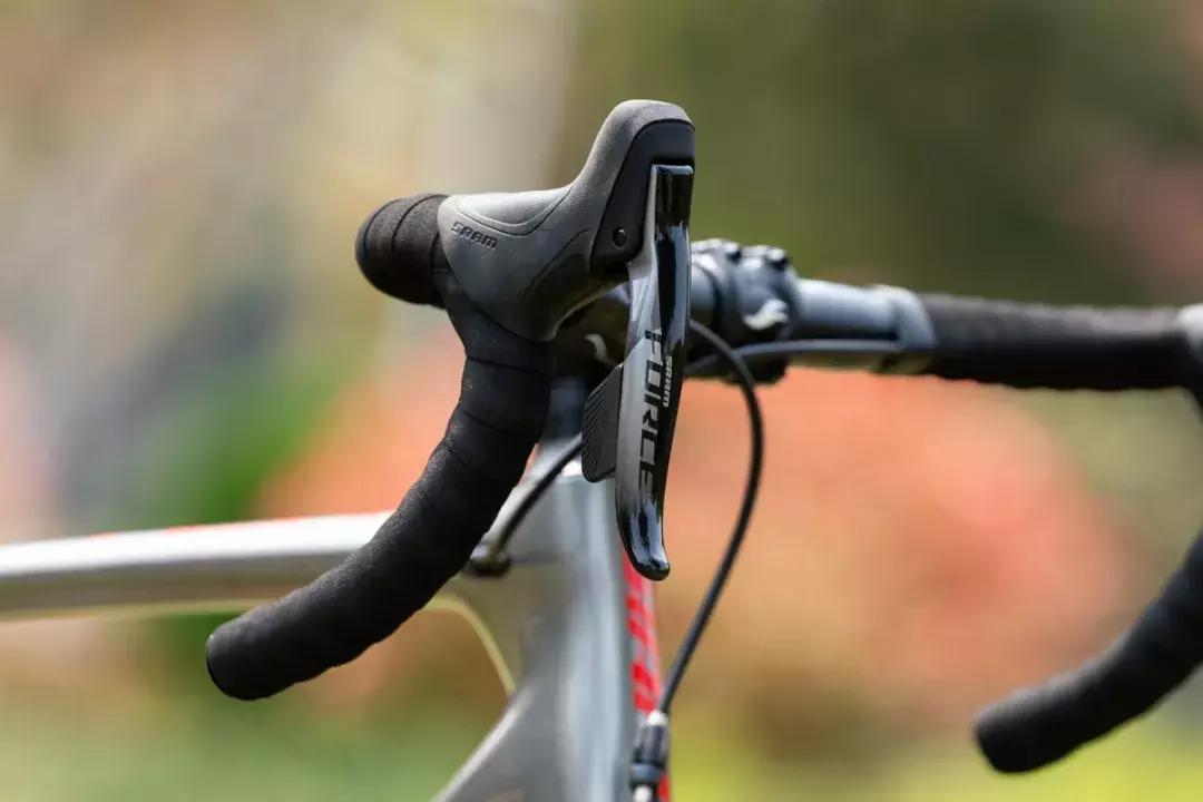 捷安特tcradv2公路车2021款价格,捷安特公路车tcradv3适合学生吗