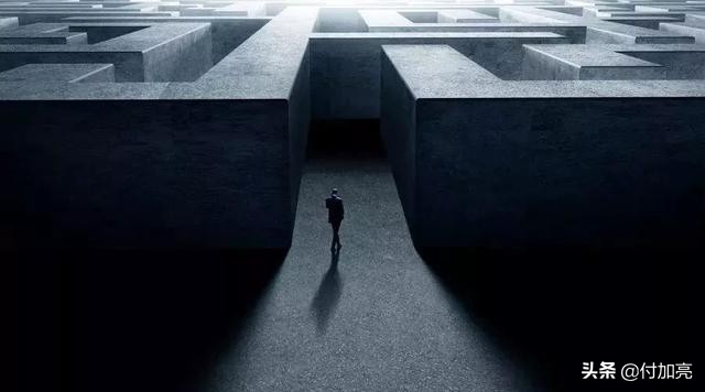 要学会把自己当作公司去经营,把自己的人生当成一家企业来思考