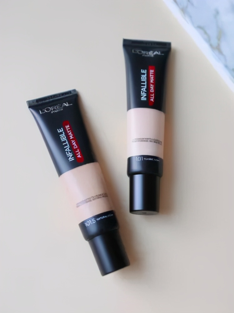 百元粉底液推荐大牌抗氧化,美宝莲定制水感粉底液水润版115