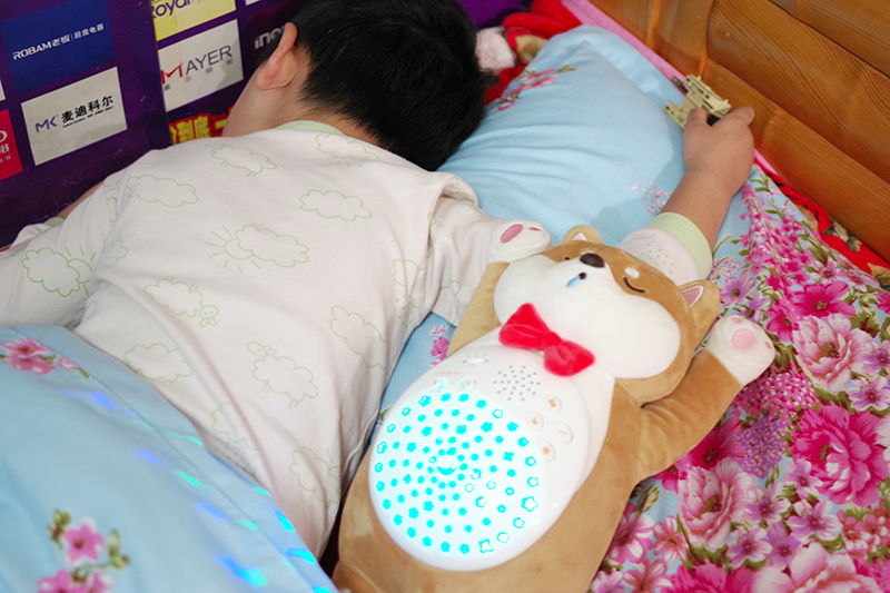 做翻译机的公司竟然推出了儿童产品，哄娃睡觉的神器