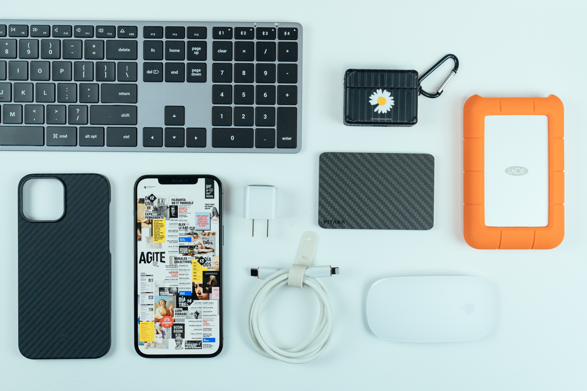 iphone13磁吸降温手机壳,iphone13手机壳磁吸防尘