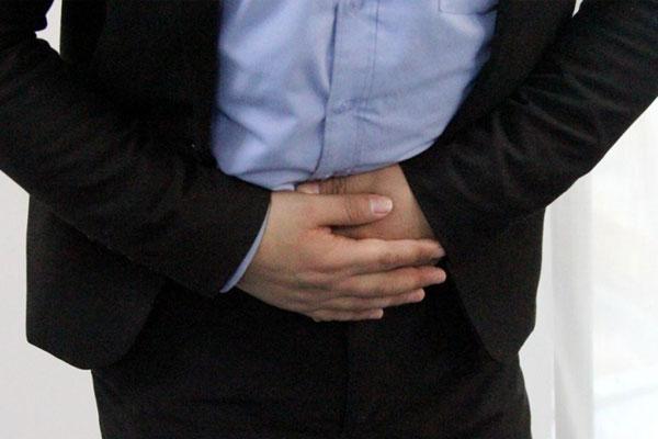 转氨酶过高对肝脏有怎样的危害,转氨酶高是肝脏有问题吗