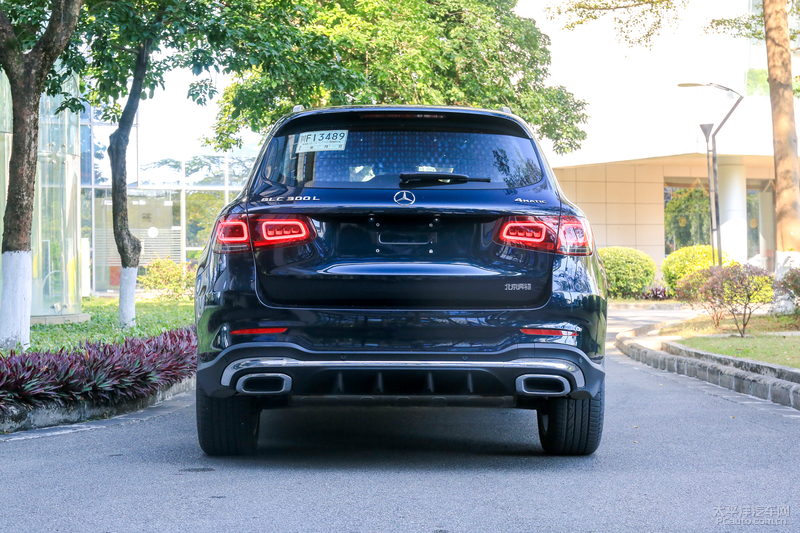 奔驰glc300l动感型第一视角,实拍了解2020款奔驰glc300