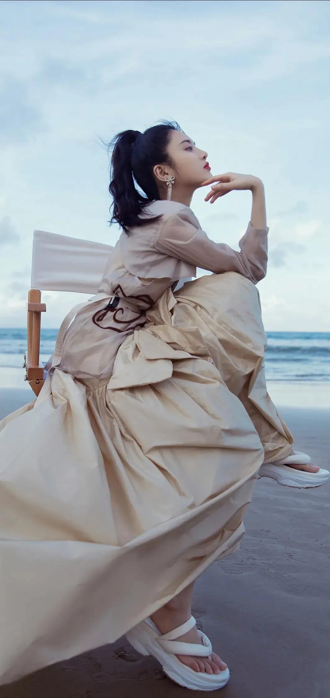 明星穿搭图片素材,明星新款服装图片大全