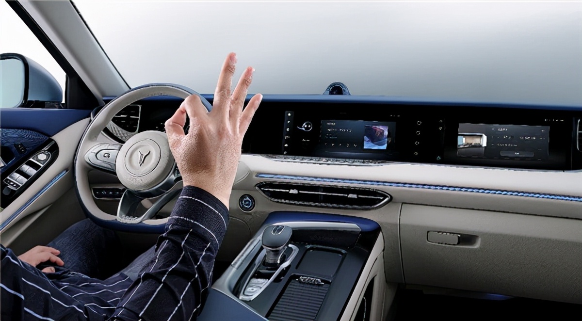 博泰车联网赋能东风岚图打造用户“第三空间”