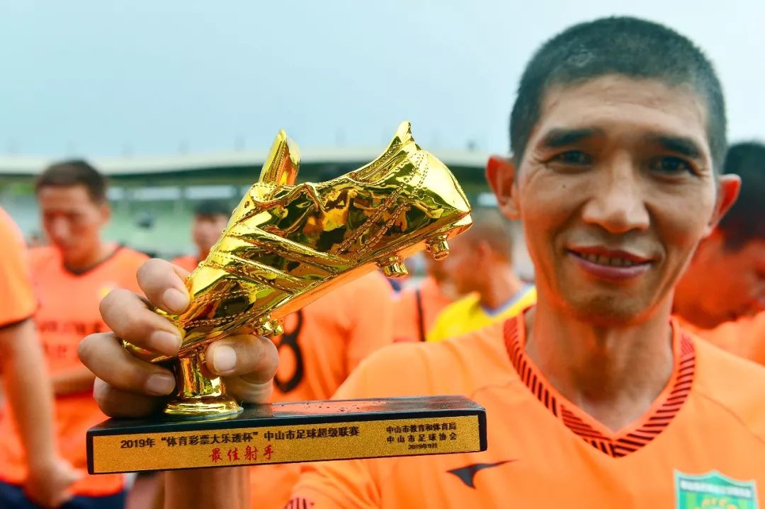 中山民间球王李雄文,中山球王的传说