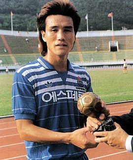 郑智参加了几次亚洲杯,郑智最强中场