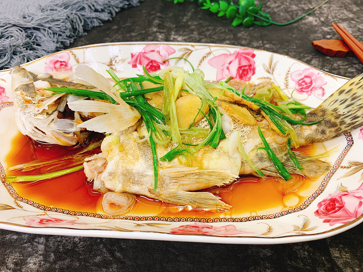 68岁大厨做菜,61岁大厨教你百岁鱼配方