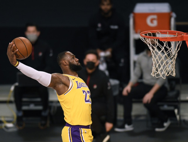 詹姆斯35岁生日快乐,勒布朗詹姆斯三十五岁生日