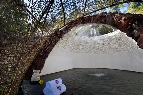 福利来了：腾冲悦椿温泉门票买一送一超长有效期！