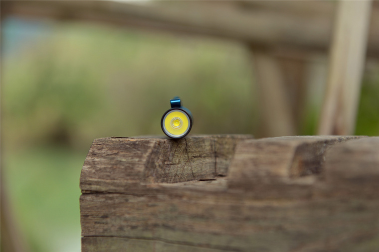 olight傲雷baldrs小型强光战术手电,我就是与众不同女声完整版