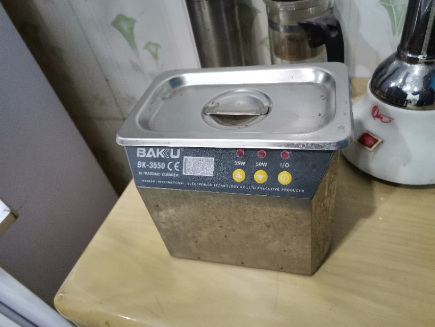 新买的眼镜怎样清洗才能不模糊,眼镜用什么清洗比较干净