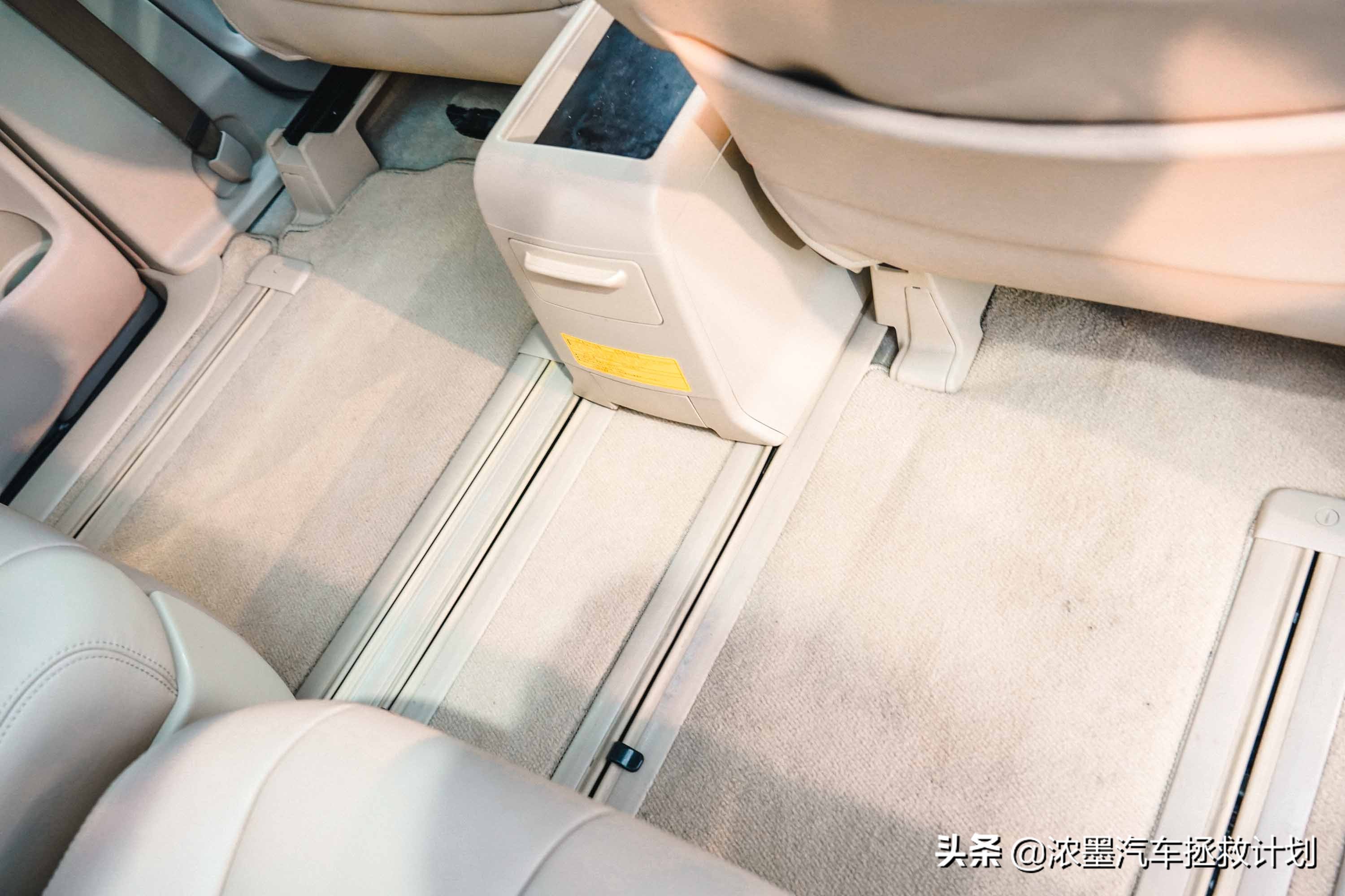 一代经典丰田普瑞维亚,丰田普瑞维亚依然经典