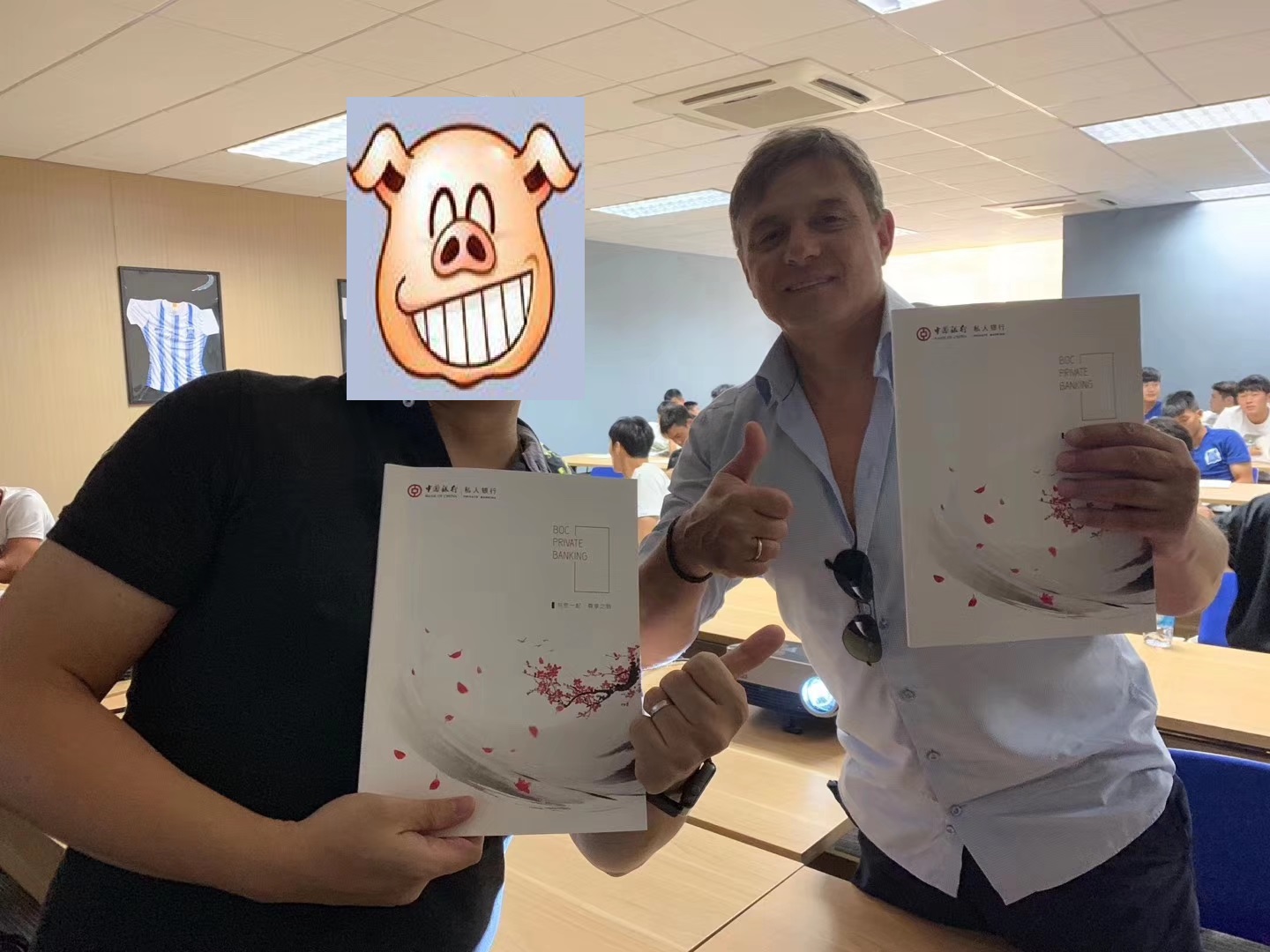 罕见！富力全队一起不训练上课！连斯托伊克维奇也乖乖听课