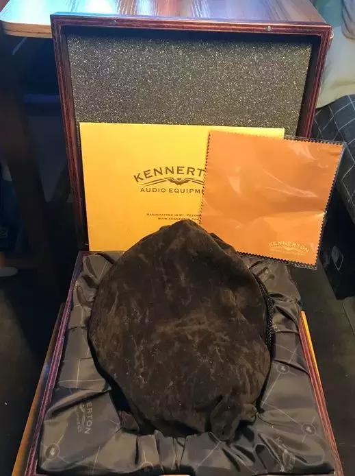 焕开箱丨战斗民族的平板耳机-thror开箱