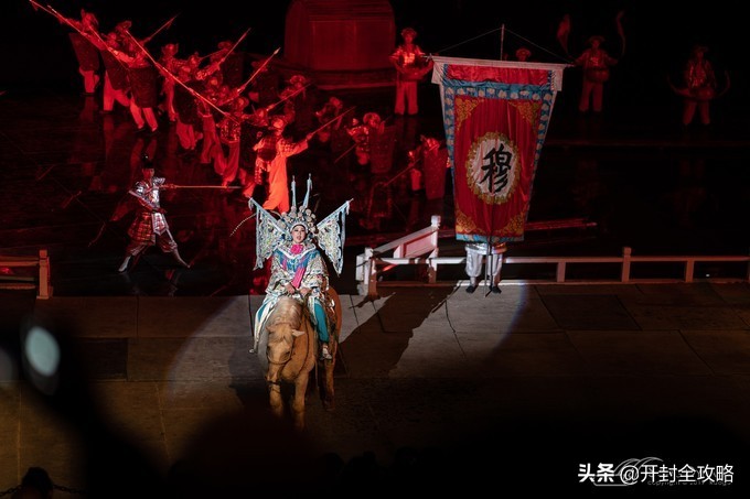 【一画一书览清园】千年汴京城里，做一场灯火阑珊的东京华梦