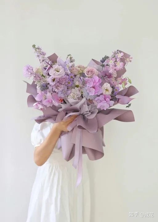 卖花包装纸选什么颜色,新手开花店怎么选择包装纸