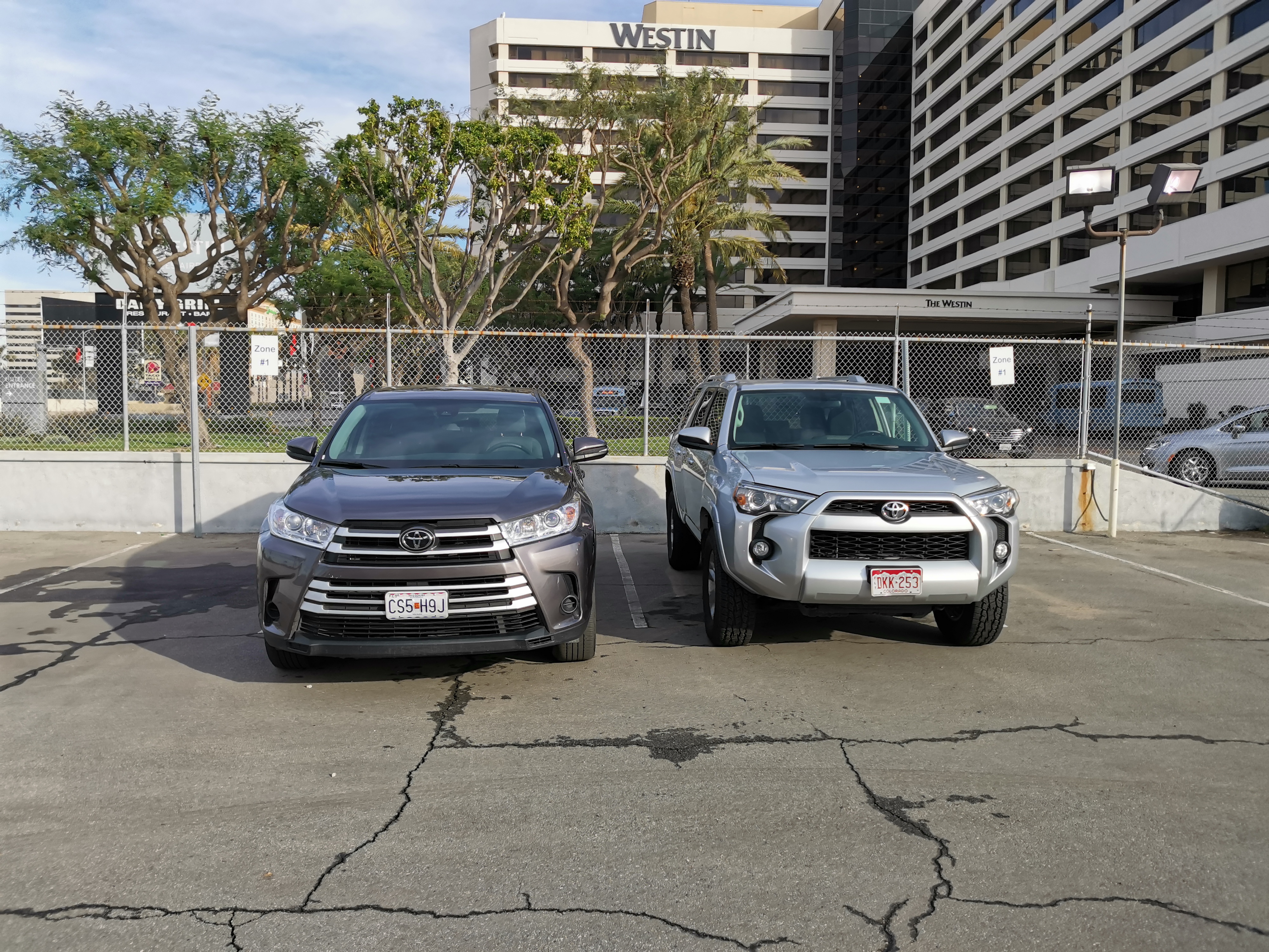 丰田超霸4runner隐藏功能,丰田超霸4runner越野和牧马人