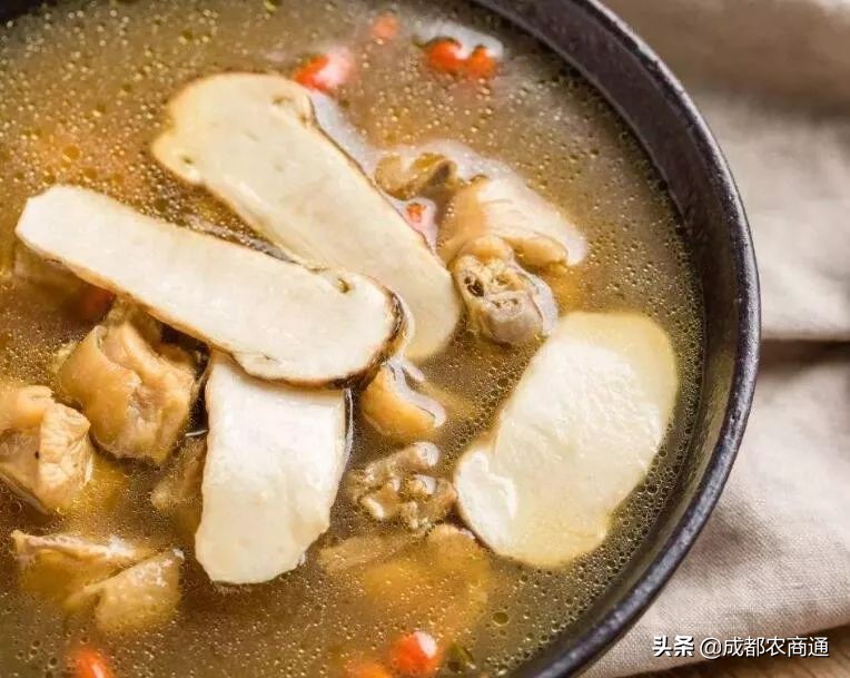 它价格昂贵，生长环境要求高，无法人工栽培！挑选方法很重要