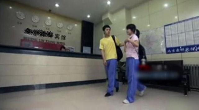 大学附近廉价的宾馆，为什么“生意少”不倒闭？老板套路多