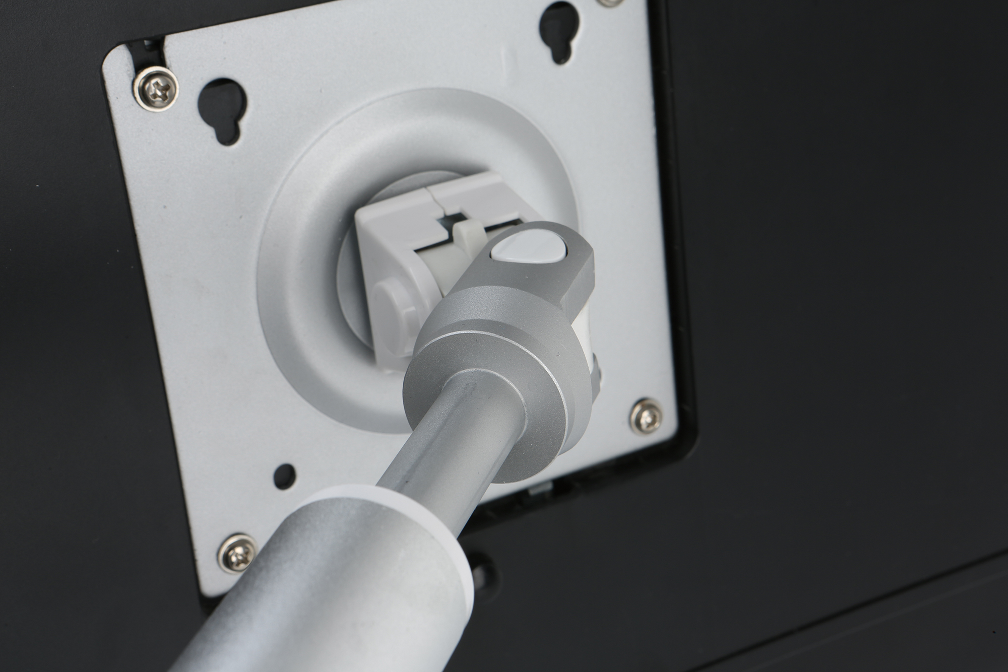 飞利浦32寸显示器支架有感应电,飞利浦显示器32寸曲面屏支架