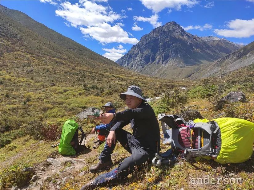 陪着贡嘎过仲秋，深夜听到女生的尖叫（上）