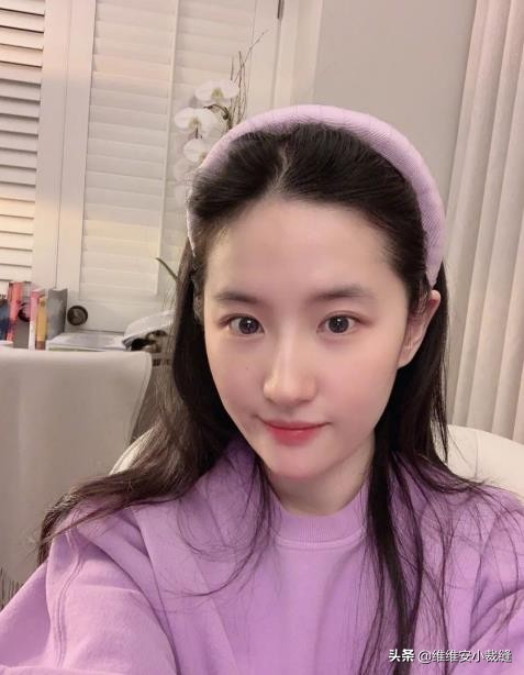 揭秘刘亦菲14天急速美白法,刘亦菲雾面妆和其他女星水光肌