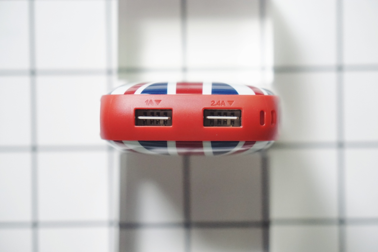 摩米仕磁吸移动电源,摩米士移动电源二合一