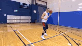 nba2k反向后撤步教学,无解后撤步上下步