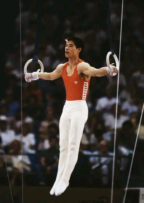 体操王子李宁1984自由操,体操王子李宁视频大全集
